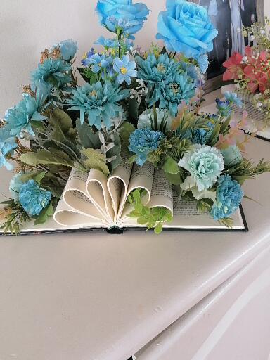 Libros en los que «crecen» flores